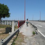 Bicicleta na ponte da Figueira